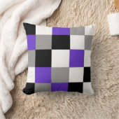 黒、紫、灰色と白のピ市松模様にローラ クッション (ブランケット)