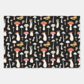 黒、紫、白のかわいいキノコの模様 ラッピングペーパーシート (正面)