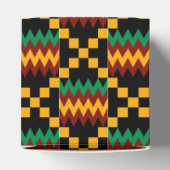 黒、緑、赤、黄色のケンテの布 フェイバーボックス (上部)