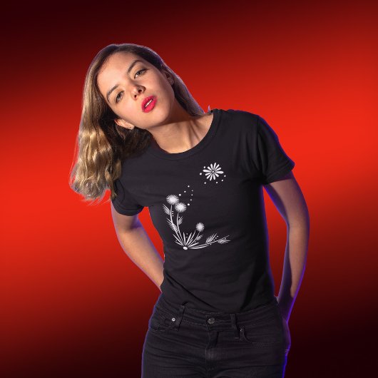 黒Tシャツに白い花 Tシャツ