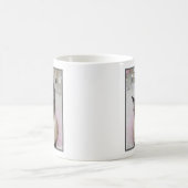 黙々とピンクのトゥツでかわいい猫を判断 コーヒーマグカップ (中央)