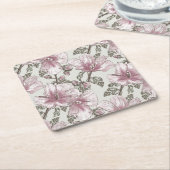 黙したピンクのハイビスカスの花模様 スクエアペーパーコースター (アングル)