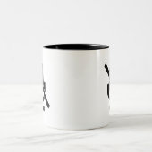 「黙秘者」のピクトグラムのマグ ツートーンマグカップ (中央)