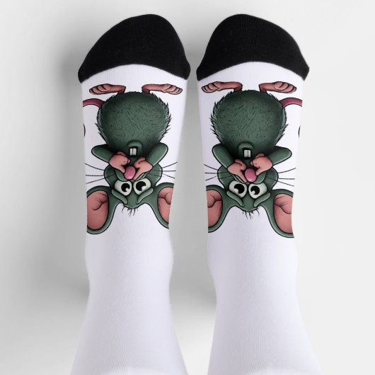 鼻が近いクルーソックス付きネズミ ソックス (上部)