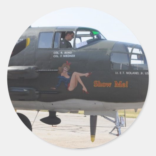 鼻のアート「見せてくれ」 ラウンドシール (正面)