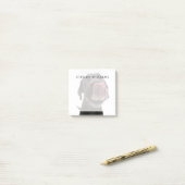 鼻をなめる黒いラブラドール ポストイット (デスク上)