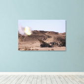 鼻先から炎と煙が出る キャンバスプリント (インサイチュ (ウッドフロア))