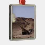 鼻先から炎と煙が出る メタルオーナメント (右)