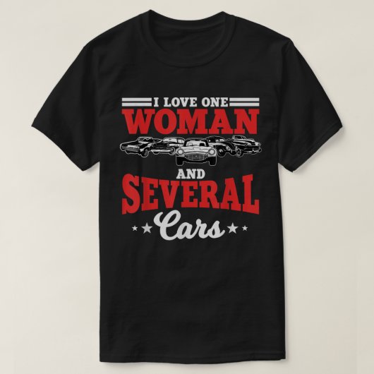 1人の女性と何台ものクルマを愛する自動車整備士フーディー Tシャツ (デザイン正面)