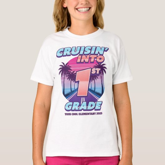 1年生の女の子が学校に戻るクルーズ Tシャツ (正面)