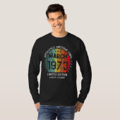 １９７３年３月以来絶対に最高な男性 女性 誕生日 Tシャツ (正面フル)