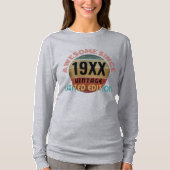19XX年生まれのAWESOME限定Tシャツ Tシャツ (正面)