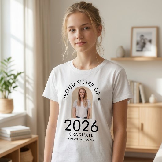 2026年卒業 妹・姉妹を誇りに思うモダンなアーチフォト Tシャツ