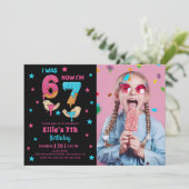 7歳の女の子の誕生日写真 招待状 (スタンド正面)