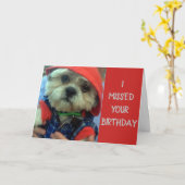 PUPは「悲しい」 彼はあなたの誕生日を***逃した*** カード (黄色い花)