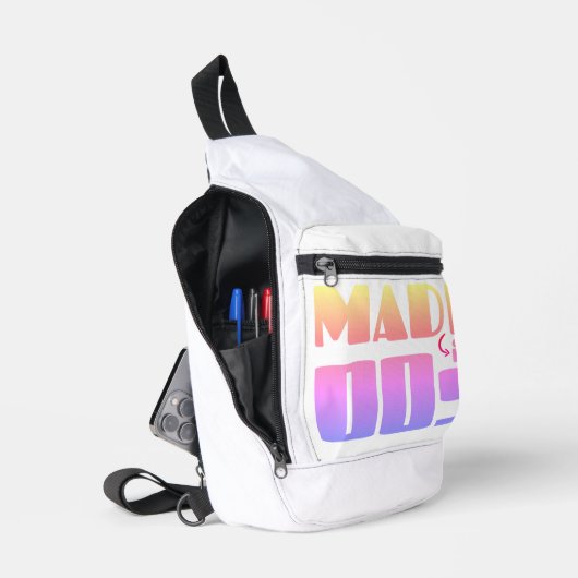 00年代に作られた – ノスタルジックな雰囲気 スリングバッグ (見開き)