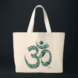 0101 Om 2のジャンボトート ラージトートバッグ<br><div class="desc">卵から育てられる友達の鳥からの脱皮した羽。 保護石鹸で集められ、洗浄され、そしてbreezeless部屋で乾燥するために手で広げて置かれる。  私はNikorのマクロレンズが付いている羽毛を撮影します。 宇宙の音のための記号の形をした羽Rishiを形作るPhotoShopのComposited。 ルイスの印の汚れ"羽Rishiコレクションから"。</div>