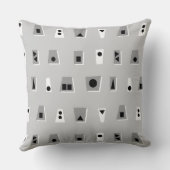 020216 – 灰色、白、黒のCCCC クッション (裏面)