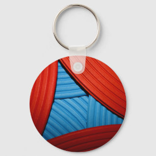 07青及び赤の抽象的なピラミッドKeychain キーホルダー