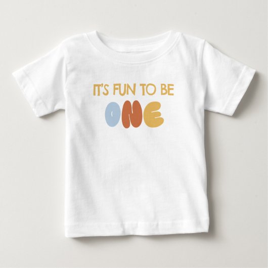 1さいのおたんじょうびおめでとう It's Fun to be ONE ベビーTシャツ (正面)