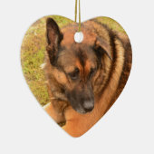 1つのだらしない耳を搭載するジャーマン・シェパード セラミックオーナメント (右)
