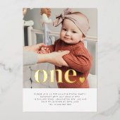 1つのハートフォトファースト誕生日金ゴールド 箔招待状 (正面)