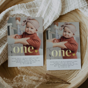 1つのハートフォトファースト誕生日金ゴールド 箔招待状