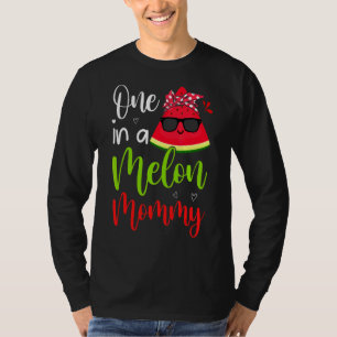 1つのメロンのママのスイカの弓タイのサングラス Tシャツ