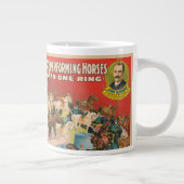 1つのリングや輪で63の馬を演奏するサーカスのポスター ジャンボコーヒーマグカップ (右)