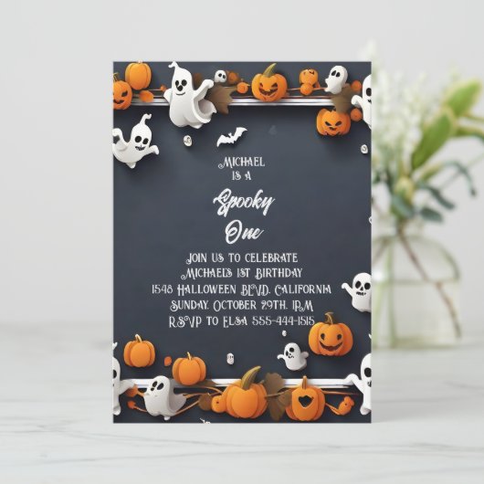 1つの不気味かわいいハロウィンファースト誕生日 招待状 (スタンド正面)