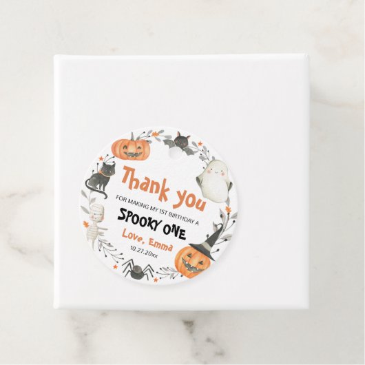 1つの不気味かわいいハロウィーン幽霊1st誕生日デコール フェイバータグ (インサイチュ)