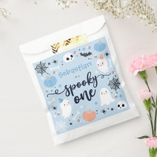 1つの不気味かわいいハロウィーン幽霊1st誕生日デコール フェイバーバッグ (封をした状態)