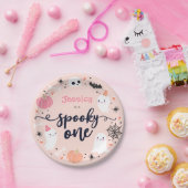 1つの不気味かわいいハロウィーン幽霊1st誕生日デコール ペーパープレート (パーティー)