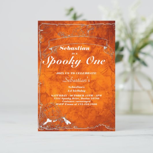 1つの不気味かわいいハロウィーン幽霊1st誕生日パーティー 招待状 (スタンド正面)