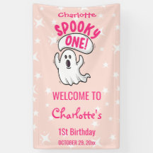 1つの不気味かわいいピンクのハロウィーン幽霊1st誕生日
