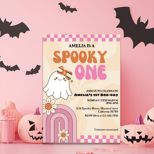 1つの不気味かわいい幽霊ピンクの女の子の最初の誕生日 招待状