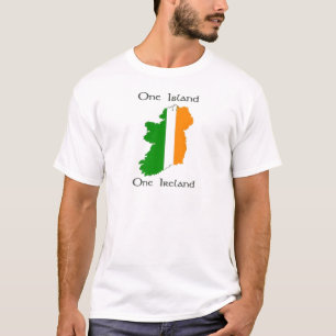 1つの島- 1のアイルランド Tシャツ