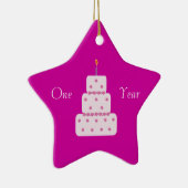 1つの年の節酒のお誕生日ケーキのカスタマイズ可能なピンク セラミックオーナメント (右)