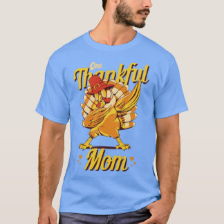 1つの感謝の母トルコの家族のマッチングおもしろい Tシャツ