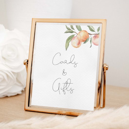 1つの甘い桃の誕生日カードとギフト ポスター