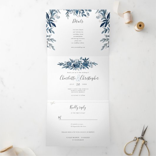 1つの結婚式招待状に青い花 三つ折り招待状 (内部)