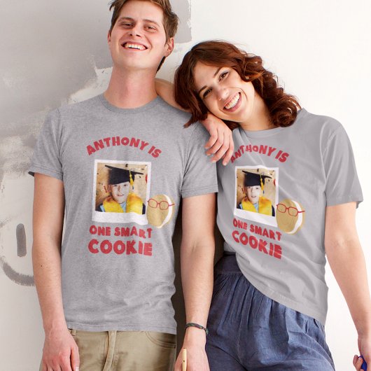 1つの頭が切れるCookie写真のパーソナライズされた卒業 Tシャツ