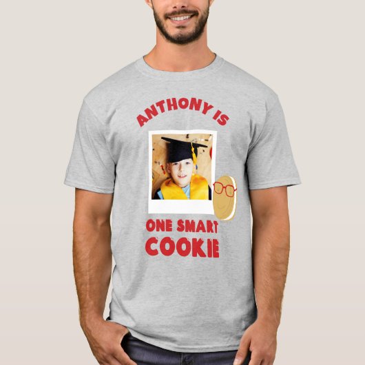 1つの頭が切れるCookie写真のパーソナライズされた卒業 Tシャツ (正面)