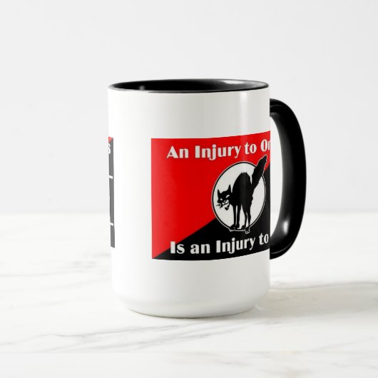 1つへの傷害はすべてのマグに傷害あり、 マグカップ (正面右)