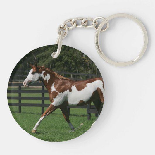 1つを走っているペンキの馬 キーホルダー (裏面)