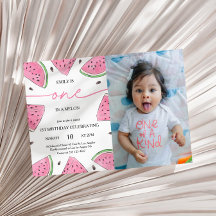 1つメロンの1つ最初の誕生日スイカ写真