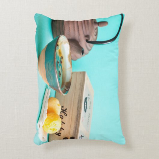 1のための茶 アクセントクッション (正面(垂直))