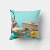 1のための茶 クッション (裏面)