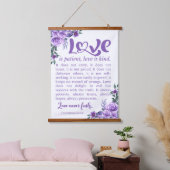 1コリント13:4-8愛は患者パープルフローラ 吊り下げ型タペストリー (寝室)