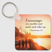 1テサロニケ5:11互いに励まし合う聖書 キーホルダー (正面)